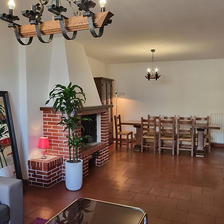 Appartamento Con Camino In Centro Storico Bevagna Ngoại thất bức ảnh
