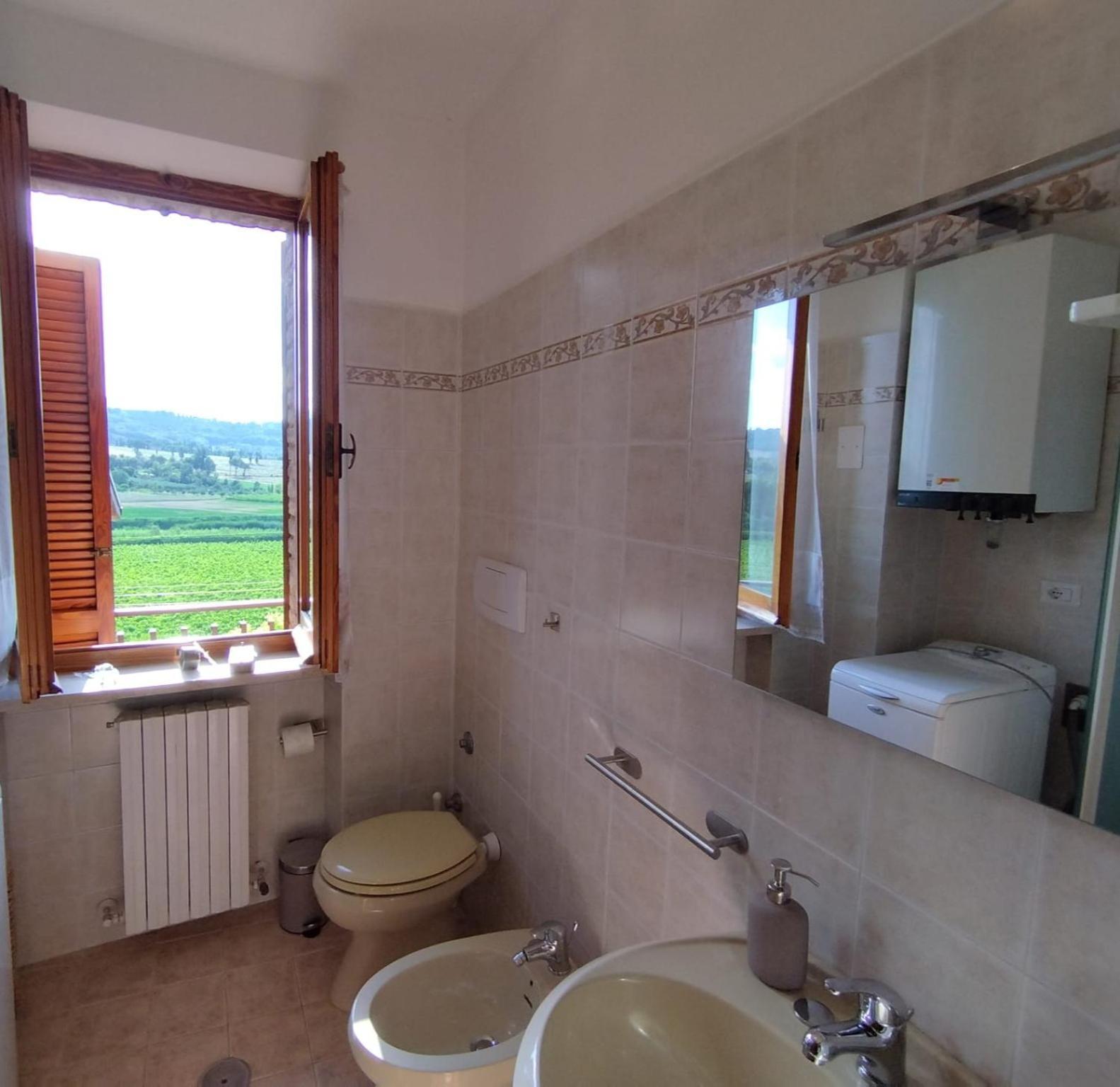 Appartamento Con Camino In Centro Storico Bevagna Ngoại thất bức ảnh